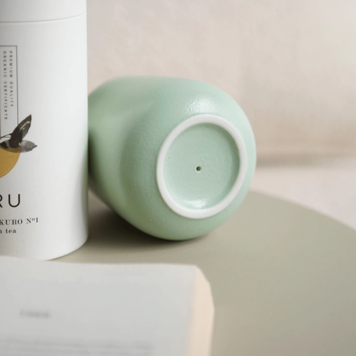 KĀRU ceramic teacup (double-walled)