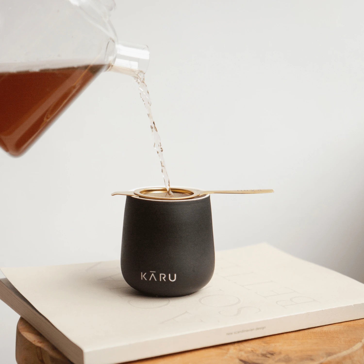 KĀRU ceramic teacup (double-walled)