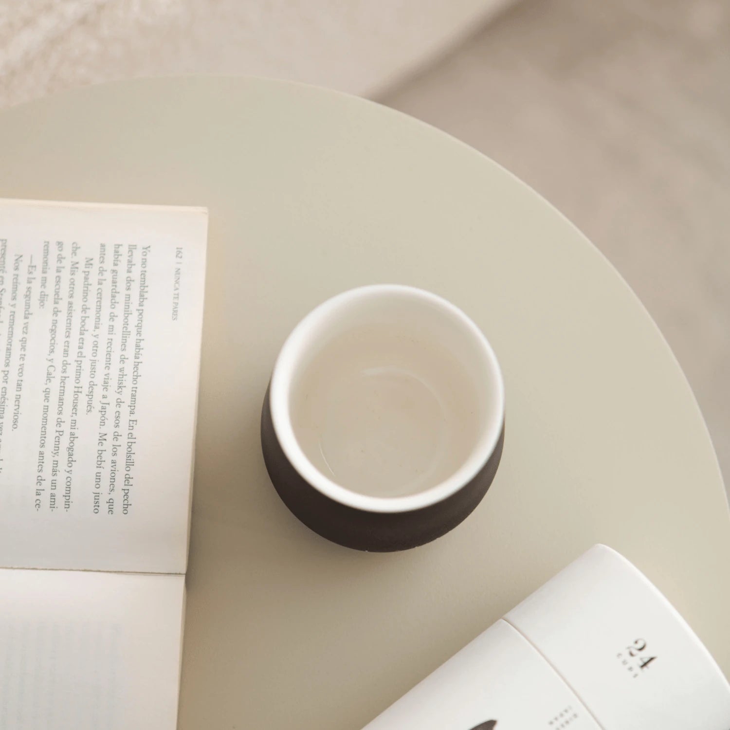 KĀRU ceramic teacup (double-walled)