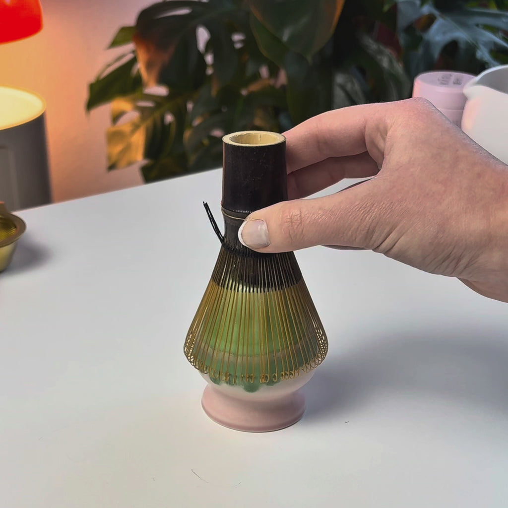 Chasen auf Besenhalter aufsetzen